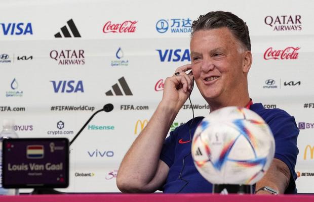 Niciun candidat nu vrea să preia „Portocala Mecanică”  » Soluția „Van Gaal”?