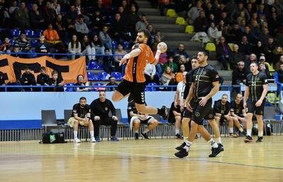 Steaua și Baia Mare, victorii clare în EHF European Cup