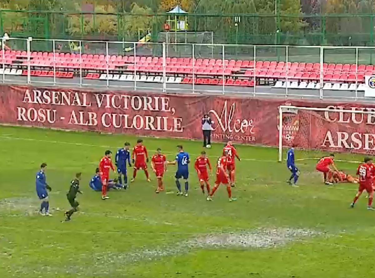 Haz de necaz în Liga 2: „Bine că nu s-au înecat” » Meci jucat în condiții imposibile