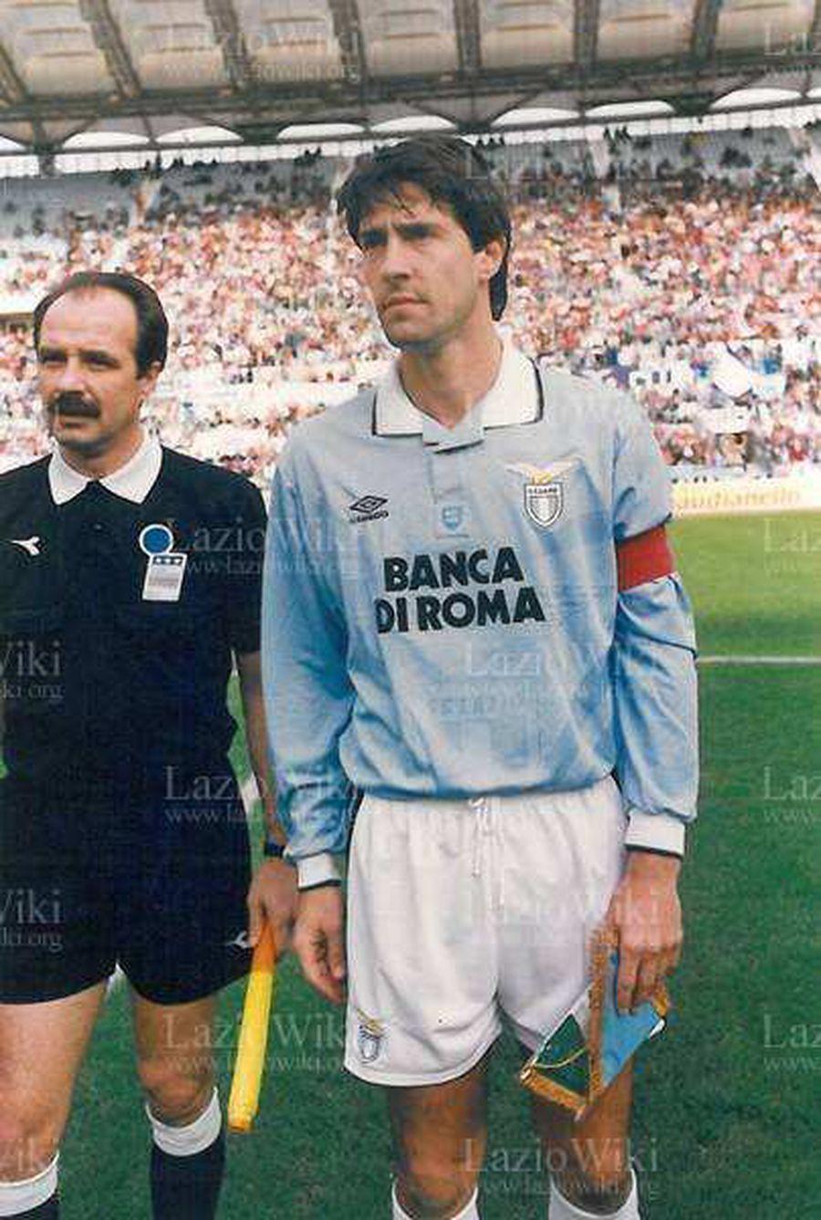 Bergodi, cu banderola lui Lazio Ce l-a șocat pe Bergodi la Paul Gascoigne, pe vremea când împărțeau vestiarul lui Lazio: „Bodyguardul lui a rezistat doar o lună!”
