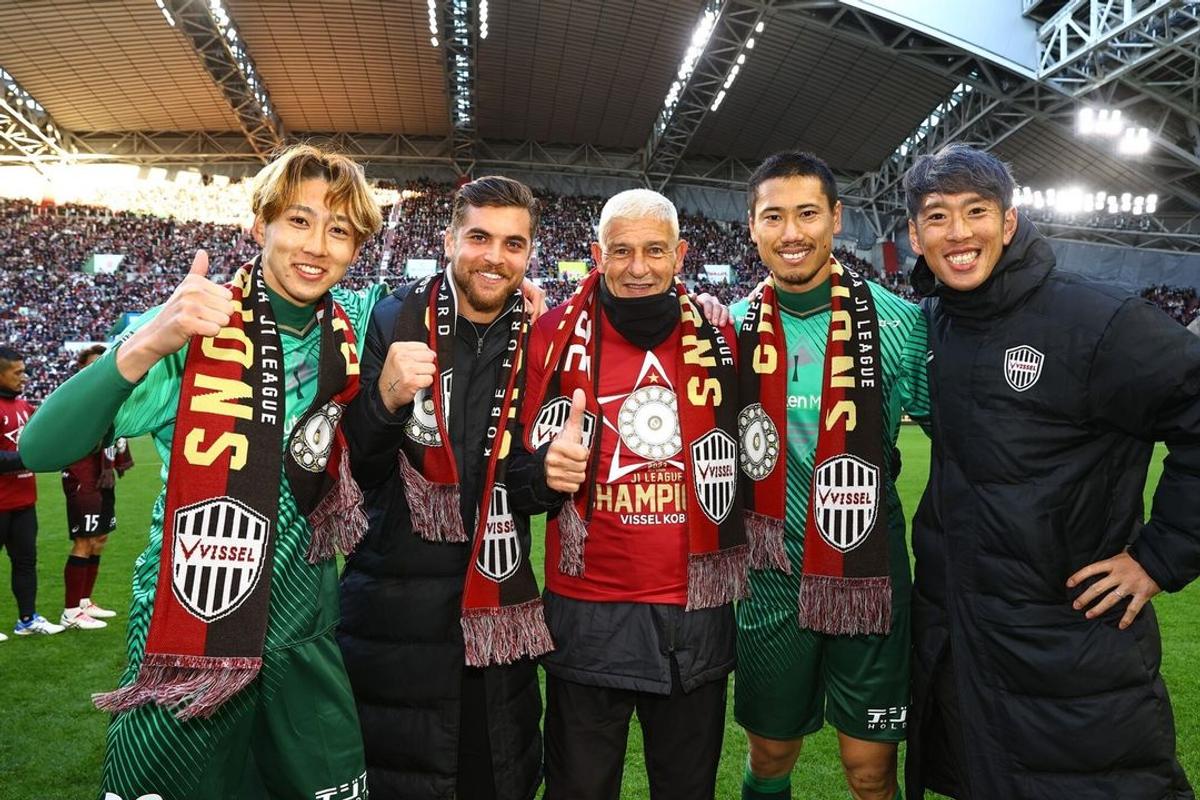 Andres Iniesta și Juan Mata sunt campioni în Japonia! Vissel Kobe a câștigat primul titlul din istorie