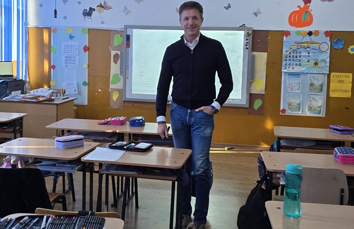 „Este o misiune personală” » Gică Popescu și Generația de Aur au dat startul donațiilor pentru școlile unde au învățat