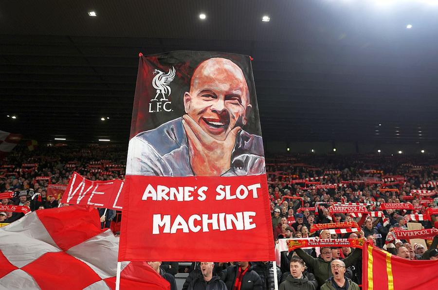 Arne Slot i-a cucerit deja pe fanii lui Liverpool // foto: Guliver/gettyimages Când poate Liverpool să devină matematic campioană? Începând de aseară, Manchester United NU mai poate lua titlul