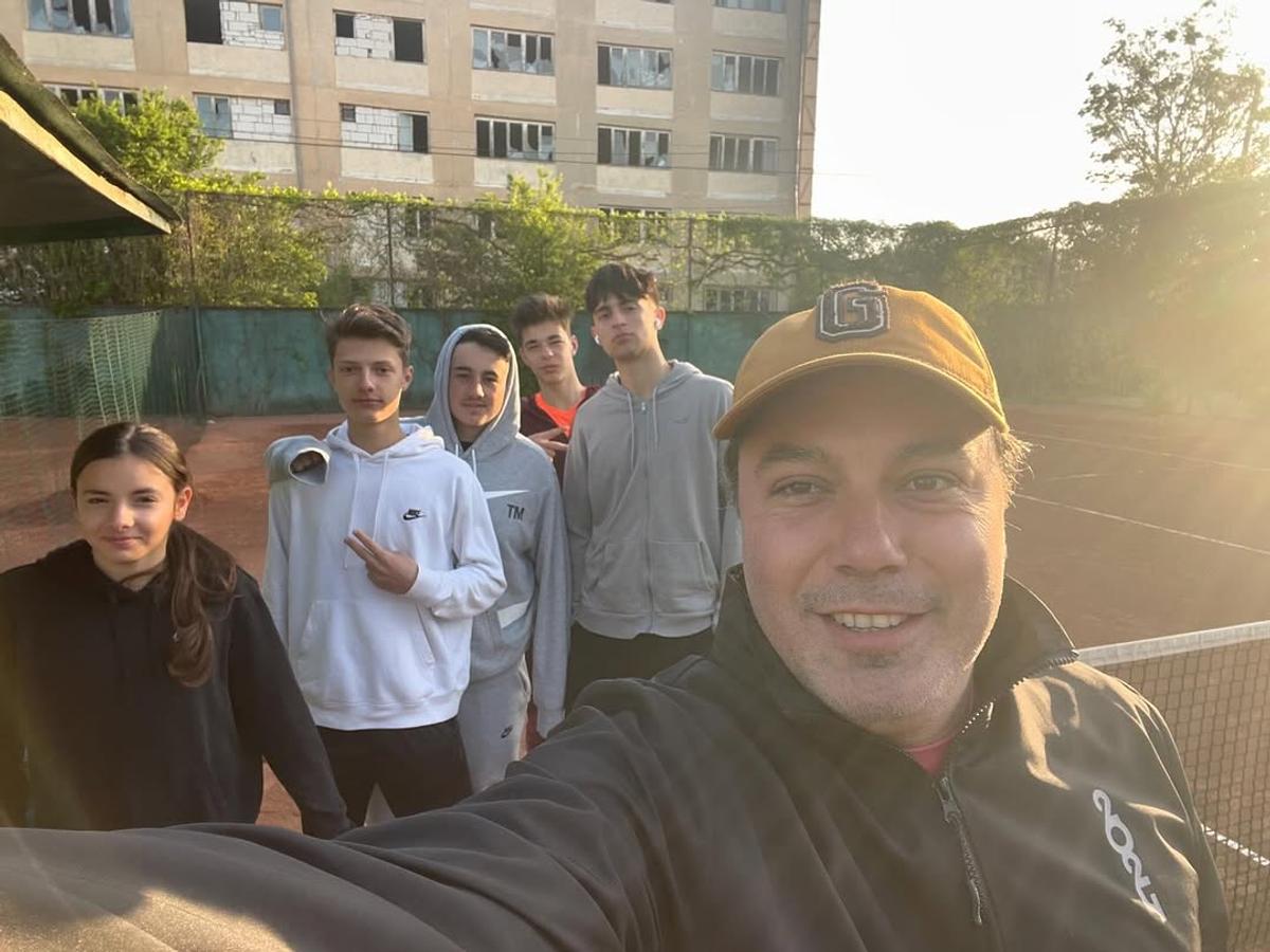 Fiul lui Călin Georgescu a fost coleg de cameră cu Novak Djokovic: „Alături de Nole am băut primul meu pahar de alcool”