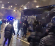SCENE INCREDIBILE! » Fanii lui Porto au atacat cu torțe autocarul propriei echipe după ultimul meci