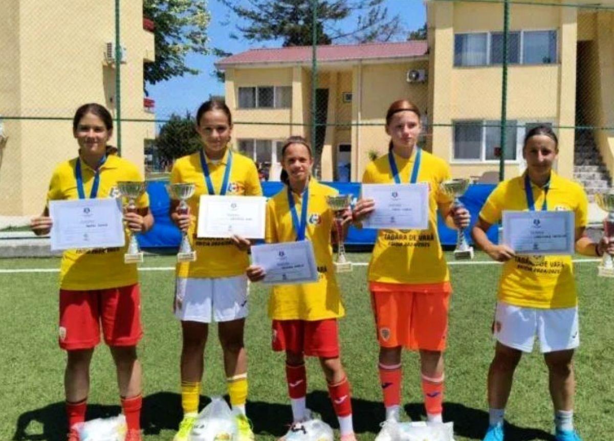 Ema Năstăsie calcă pe urmele tatălui: imagini cu tânăra fotbalistă a lui FC Argeș