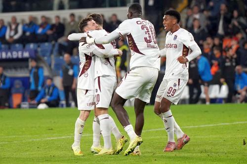 Șapte goluri în Basaksehir - Trabzonspor, meci din campionatul Turciei // FOTO: Imago Images