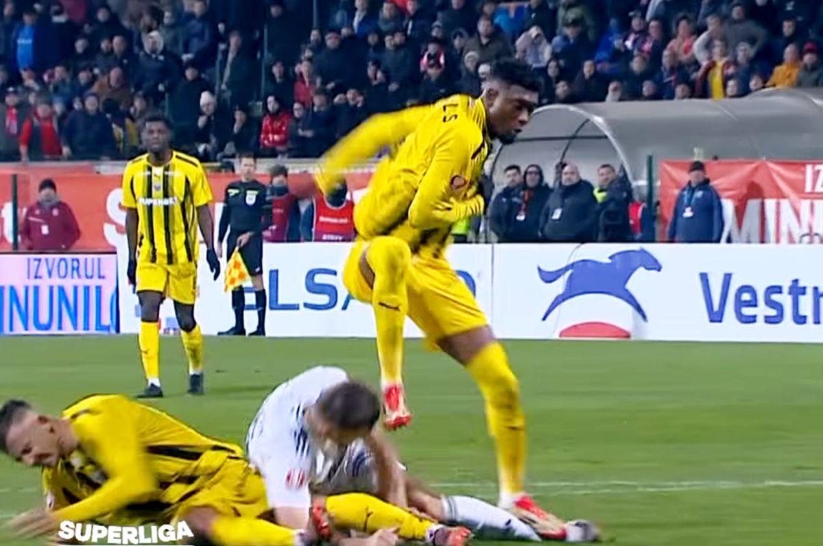 Intrare Kennedy Boateng - Kovtalyuk în Botoșani - Dinamo