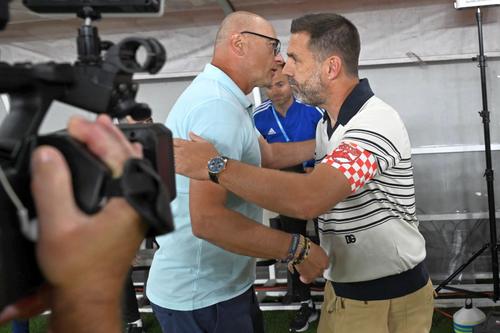 Cine e cel mai inspirat tehnician din Superligă » Clasament neașteptat al deciziilor câștigătoare // foto: Imago