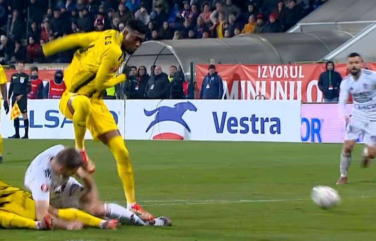 Intrare Kennedy Boateng - Kovtalyuk în Botoșani - Dinamo