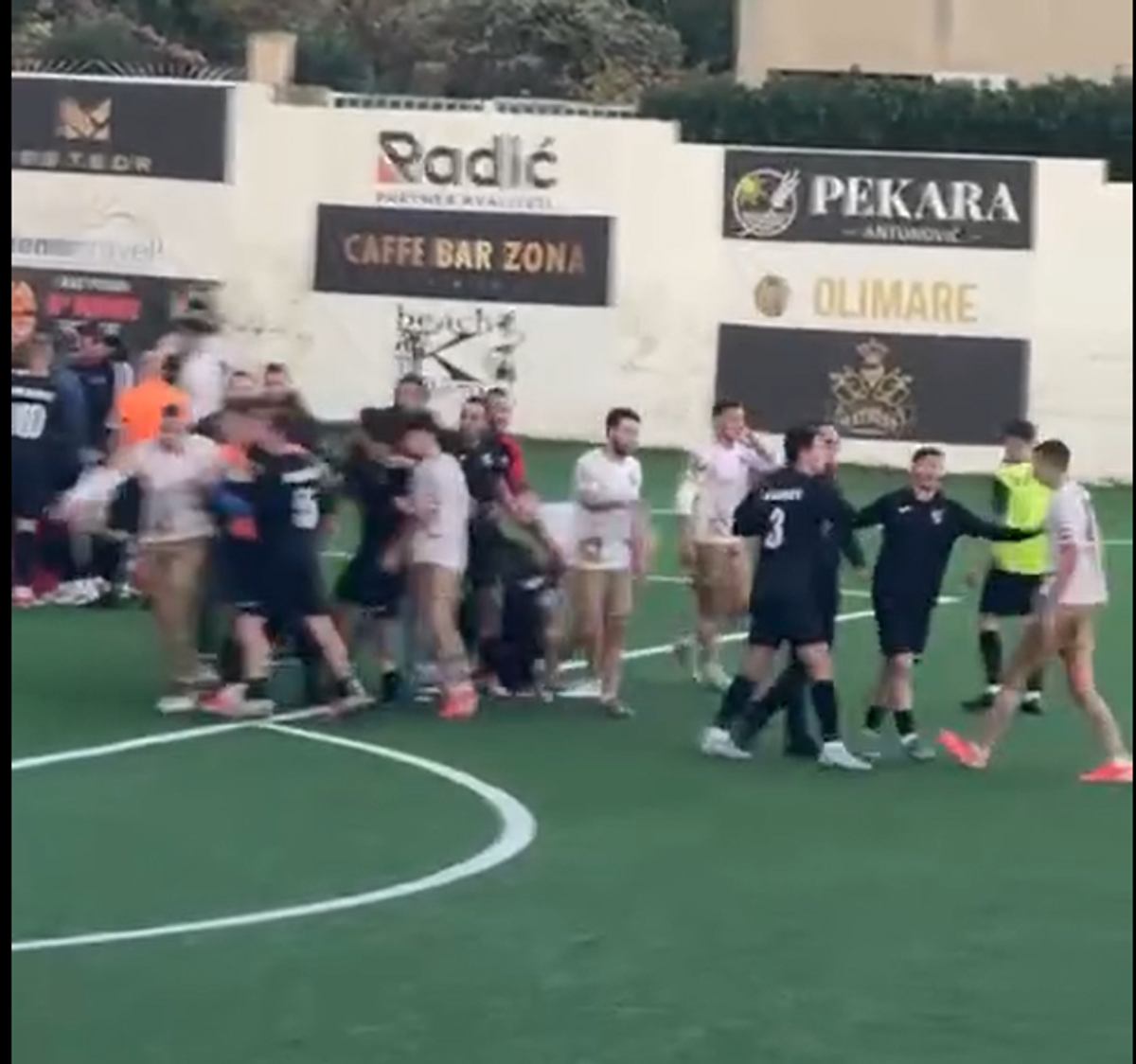 Bătaie generală în Croația! Au zburat picioare, pumni, chiar și mușcături » A fost implicat și președintele clubului