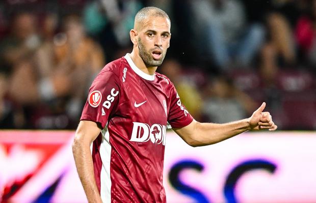 Blocat în Gruia » De ce nu renunță CFR Cluj la Islam Slimani