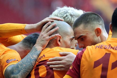 Galatasaray - Antalyaspor 2-0 // foto: Facebook @ Galatasaray