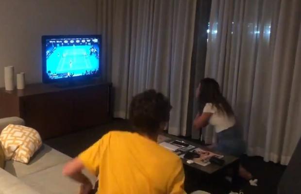 AUSTRALIAN OPEN // VIDEO Nu Simona Halep i-a ridicat în picioare » Darren Cahill: „Copiii mei au luat-o razna după meci. A fost incredibil!”