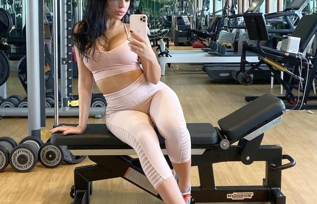 GALERIE FOTO Georgina Rodriguez, logodnica lui Cristiano Ronaldo, și-a pus silicoane noi!