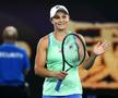 AUSTRALIAN OPEN // Ashleigh Barty, marea favorită la Melbourne, a clacat complet în setul secund cu Riske