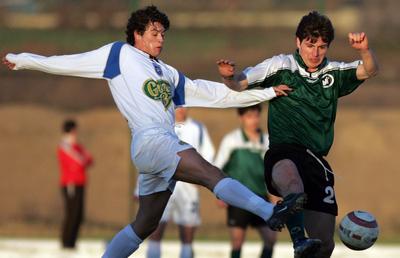 A jucat pentru ambele Craiove și acum spune: „Noi am rămas alături de adevărata echipă”
