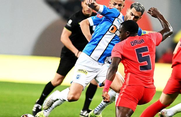 Unul a „explodat”, celălalt e în abis! Diferență uluitoare înainte de Craiova - FCSB: cifrele nu mint!