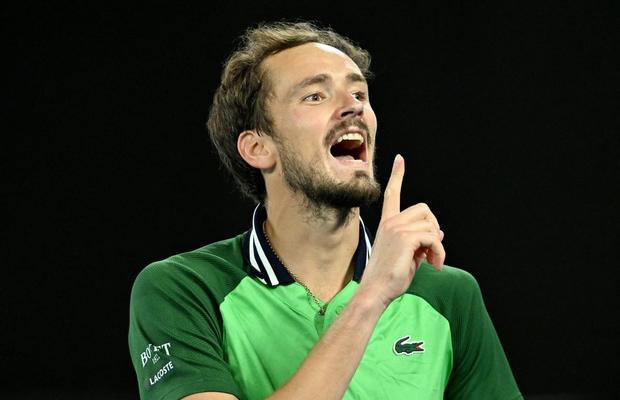 I-a transmis Daniil Medvedev un mesaj ironic învinsului său, Alexander Zverev? » „Nu, nu, nu, nu a fost asta!”