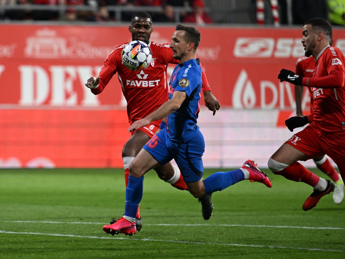 Șeful arădenilor a răbufnit după penalty-ul din UTA - FCSB: „Inexistent!” » Ce plan au dacă nu prind play-off-ul