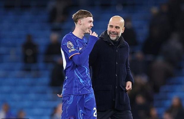 Afront pentru suporterii lui Chelsea » Gary Neville, după imaginile cu Guardiola și Palmer: „Așa ceva nu se face!”