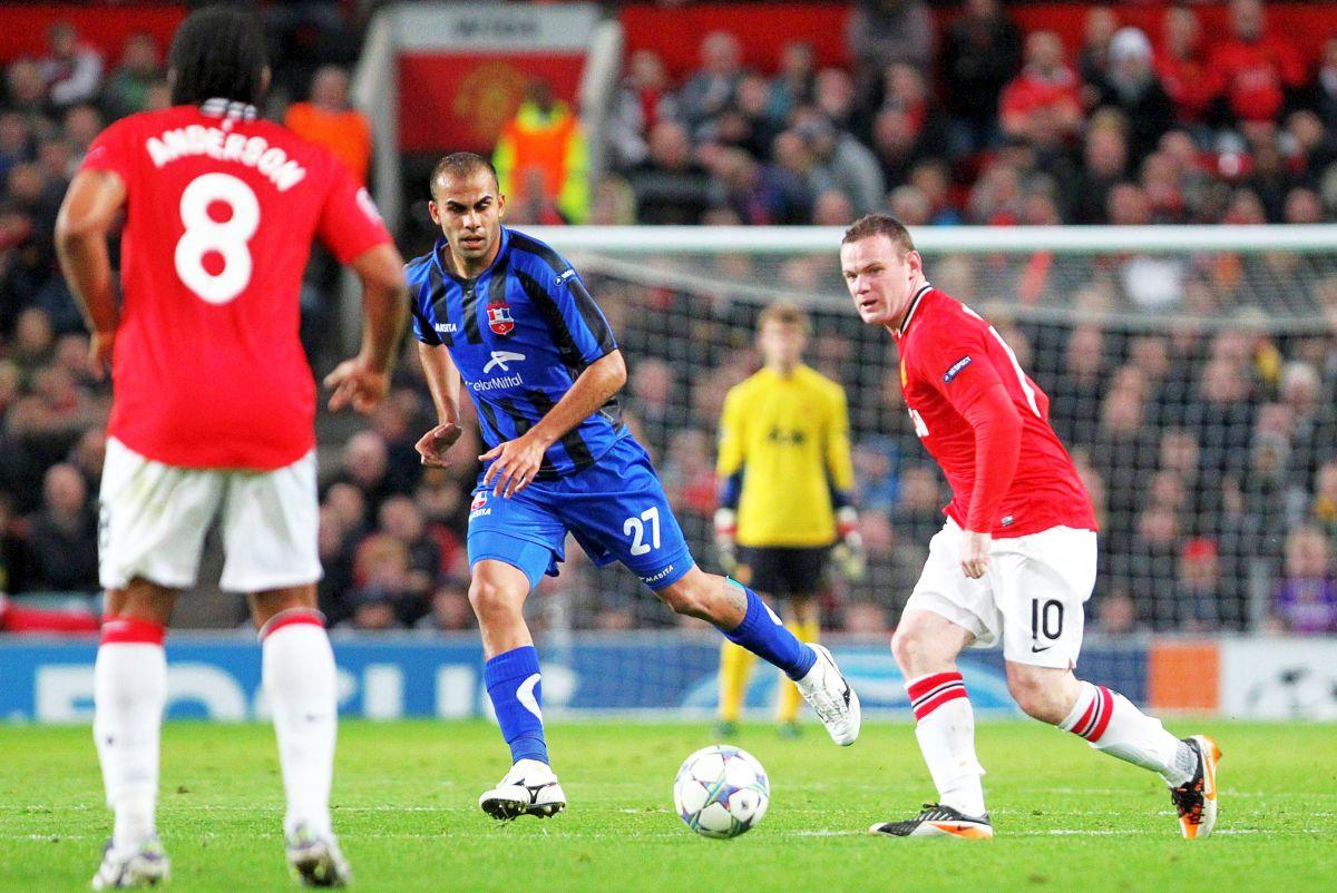 „Sincer, credeam că luăm multe” » Românul care a înfruntat un Manchester United stelar pe Old Trafford: “M-a luat cu tot cu minge. Apoi m-au fluierat la orice atingere!”
