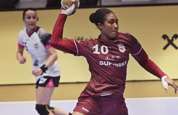 Rapid, prestație onorabilă în Liga Campionilor cu Esbjerg » Denisa Șandru, meci solid între buturi