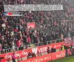 Derapaj rasist al suporterilor arădeni la adresa Rapidului // FOTO: Facebook @Ultras Romania 1918