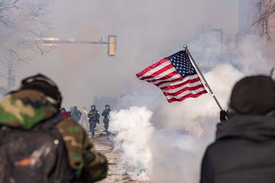 Al doilea incident în 3 săptămâni în care un cetățean e împușcat și ucis de un ofițer ICE/Foto: Imago Images „Sunt îngrozit. Îmi pun întrebări despre propria viață” » Una din cele mai mari vedete din NBA a criticat acțiunile agenților ICE