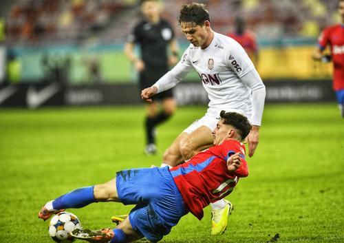 David Miculescu vs Matei Ilie, în FCSB - CFR Cluj, 25 ianuarie 2026. Foto: Cristi Preda (GSP)