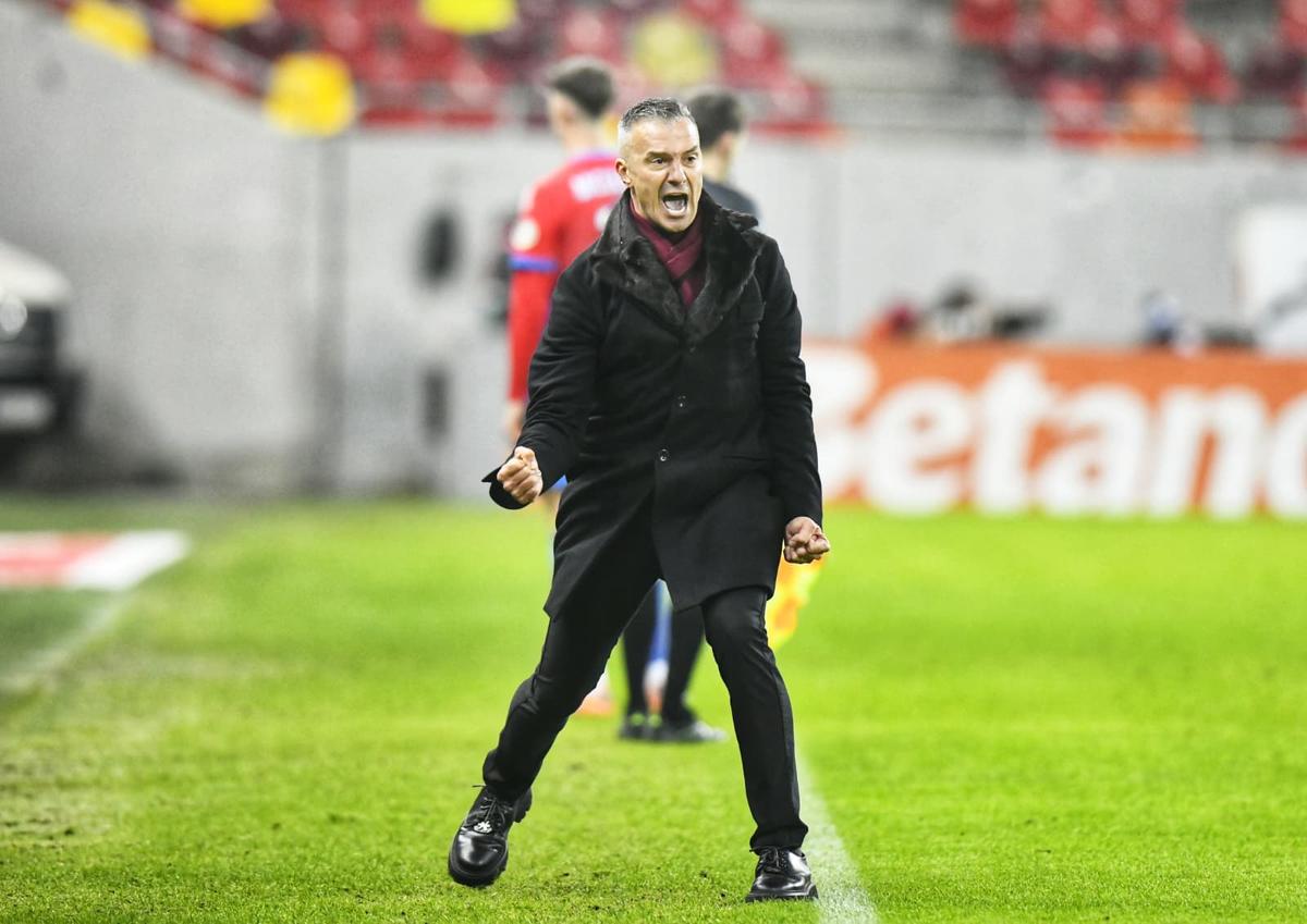 „Plecarea lui Charalambous nu e o soluție” » Fostul antrenor de la FCSB crede în calificarea roș-albaștrilor în play-off: „Pot câștiga toate meciurile”