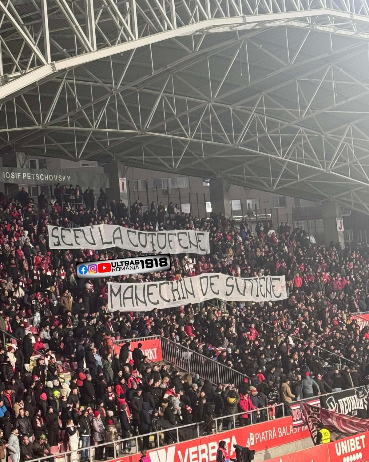 Derapaj rasist al suporterilor arădeni la adresa Rapidului