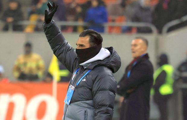 A văzut conferința lui Charalambous și îl ia în derâdere: „Există acest termen?”