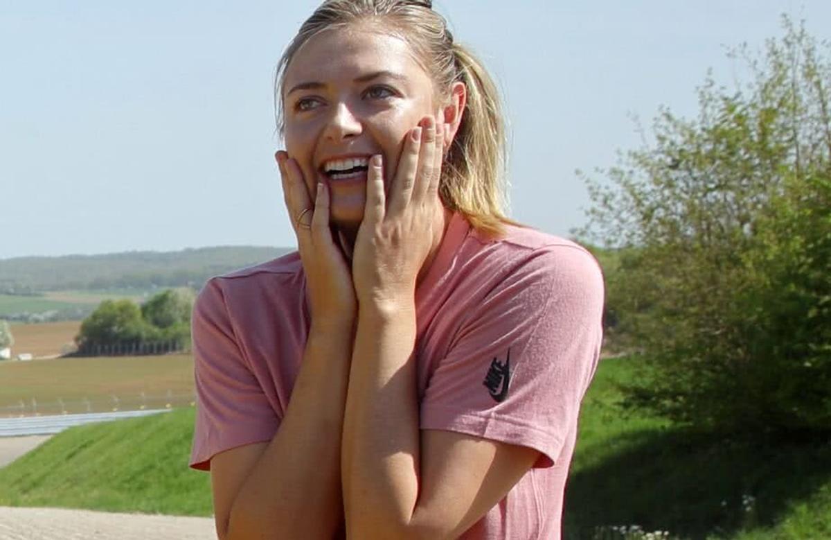 Maria Sharapova și-a arătat formele într-un costum mulat, pe Instagram » Fanii au inundat comentariile cu un emoticon specific 