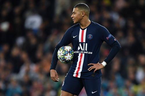 Kylian Mbappe a reușit să marcheze 25 de goluri în 30 de meciuri în acest sezon.