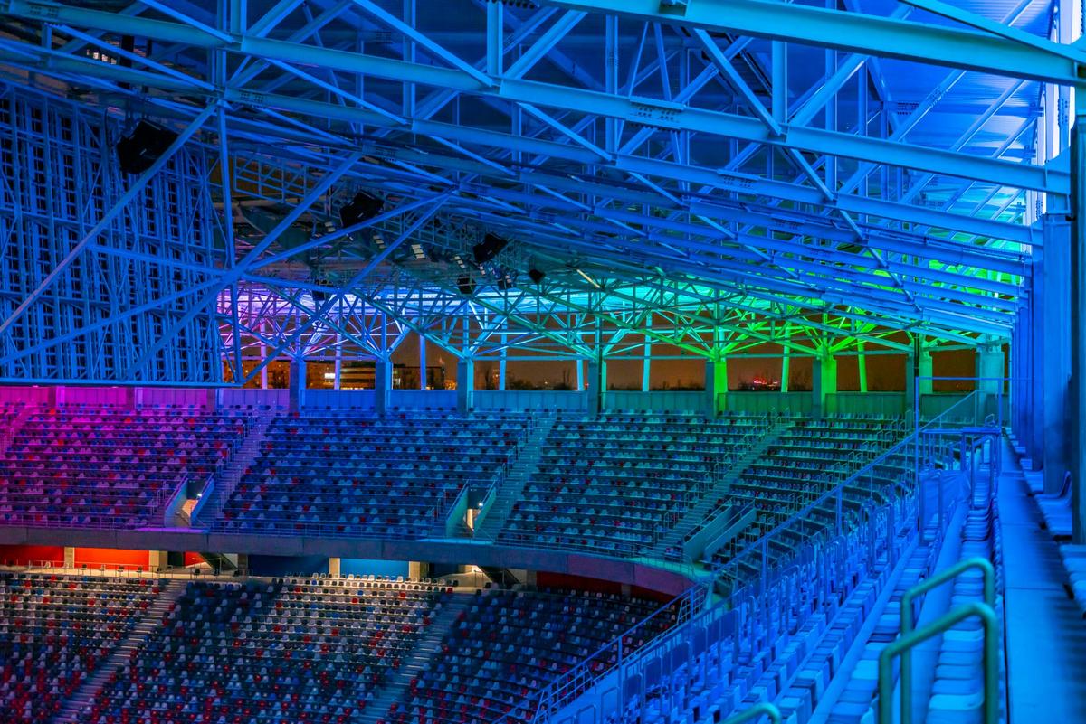 Stadionul Steaua, din Ghencea, surprins noaptea / FOTO: canpower.ro
