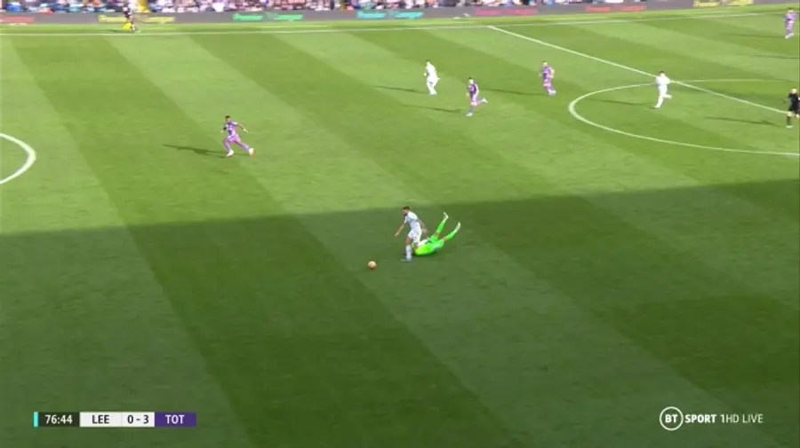 Faza zilei în Premier League: a driblat portarul, apoi s-a făcut de râs!