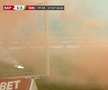 Zeci de torțe și petarde în careul lui Dinamo: un jucător ars pe picior! Kovacs a oprit derby-ul