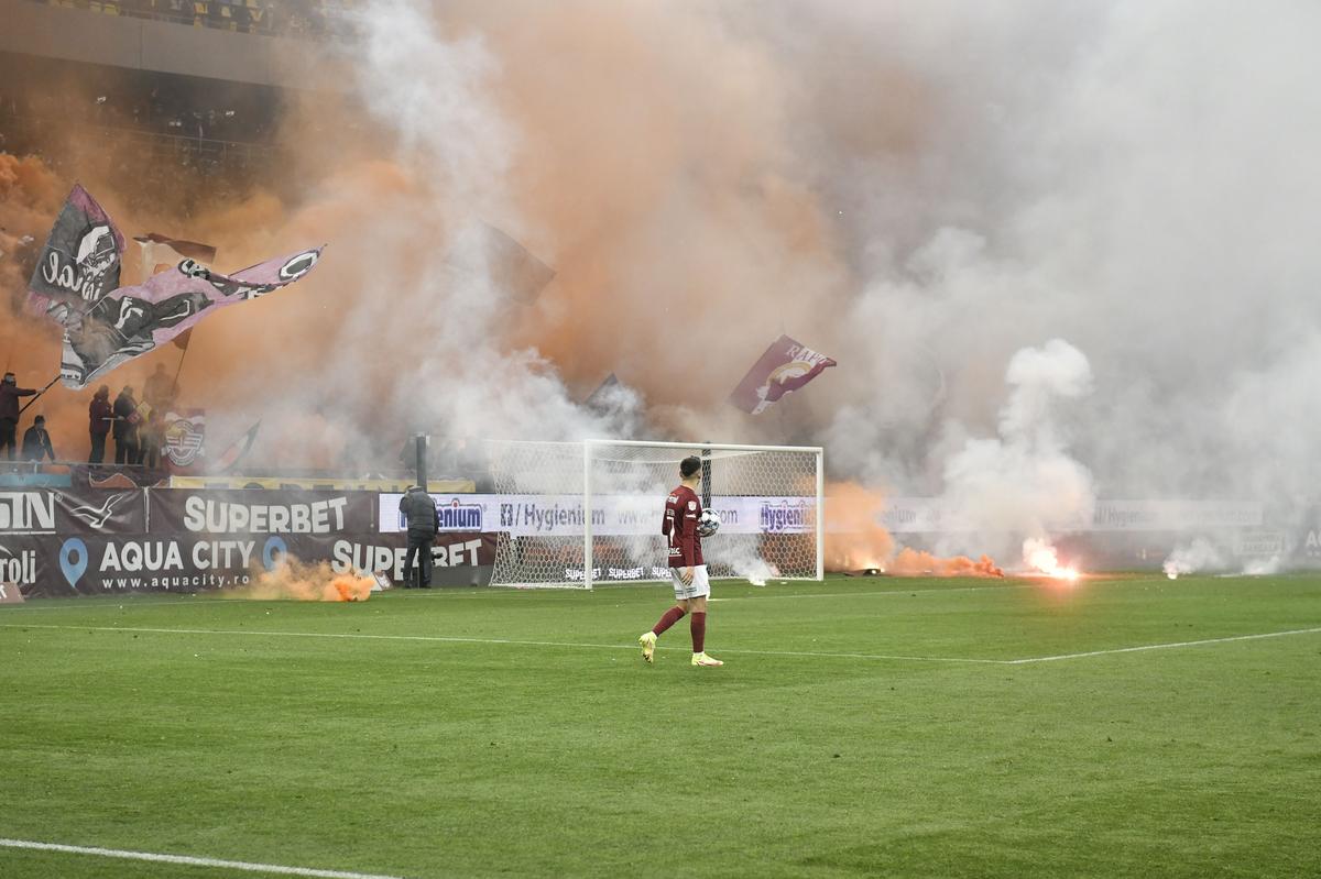 Rapid - Dinamo, derby ca în vremurile bune » Giuleștenii își iau adio de la play-off! Clasamentul ACUM