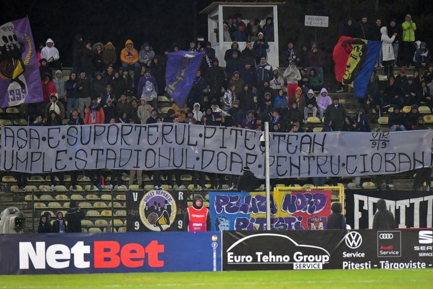 Suporterii lui FC Argeș, la meciul cu FCSB / Sursă foto: Cristi Preda