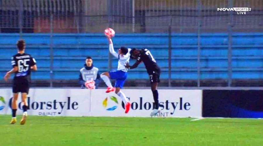 Una dintre fazele incriminate de PAOK A erupt la conferință! Răzvan Lucescu, atac vulgar: „VAR există în Grecia doar ca să f**ă PAOK”