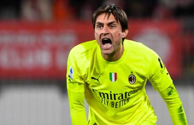 „Singurul lucru corect ar fi să-i prezentăm scuzele lui Tătăruşanu” » Italienii reacționează, după ce românul a redevenit rezervă la AC Milan