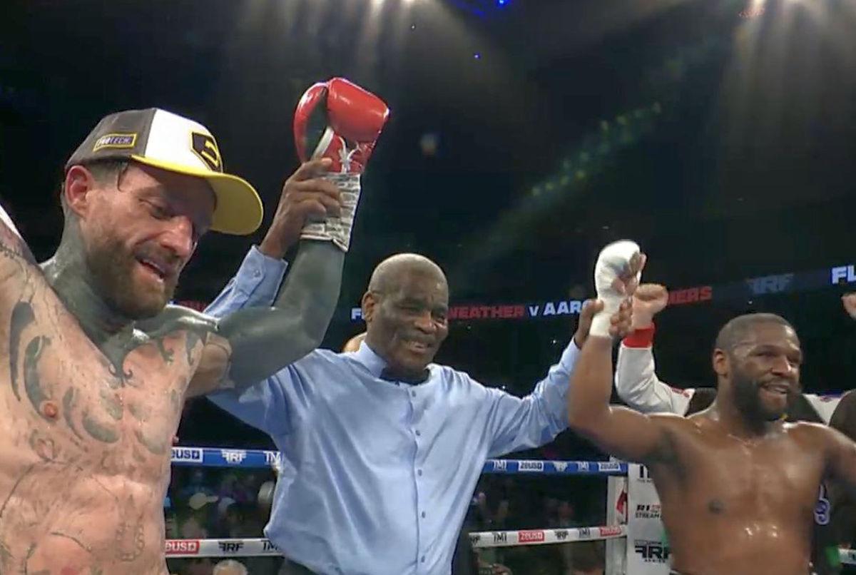 Meciul dintre Floyd Mayweather și Aaron Chalmers, desființat de fanii boxului: „O farsă! Cel mai urât lucru pe care l-am văzut vreodată în sport!”