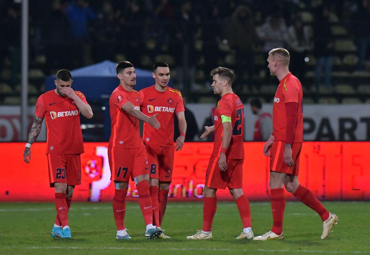 FCSB se impune la Pitești și revine pe podiumul SuperLigii » Clasamentul ACUM