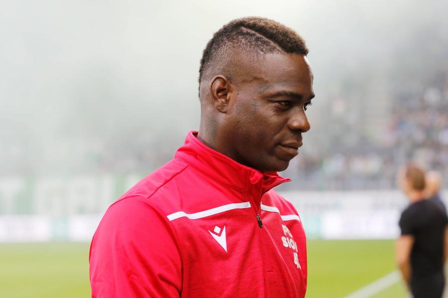 Mario Balotelli, atacant FC Sion.
Foto: Imago Balotelli la Rapid? Cum au reacționat Panduru și Moldovan: „Va fi un fiasco total! Mario o să aibă nevoie de scobitori”