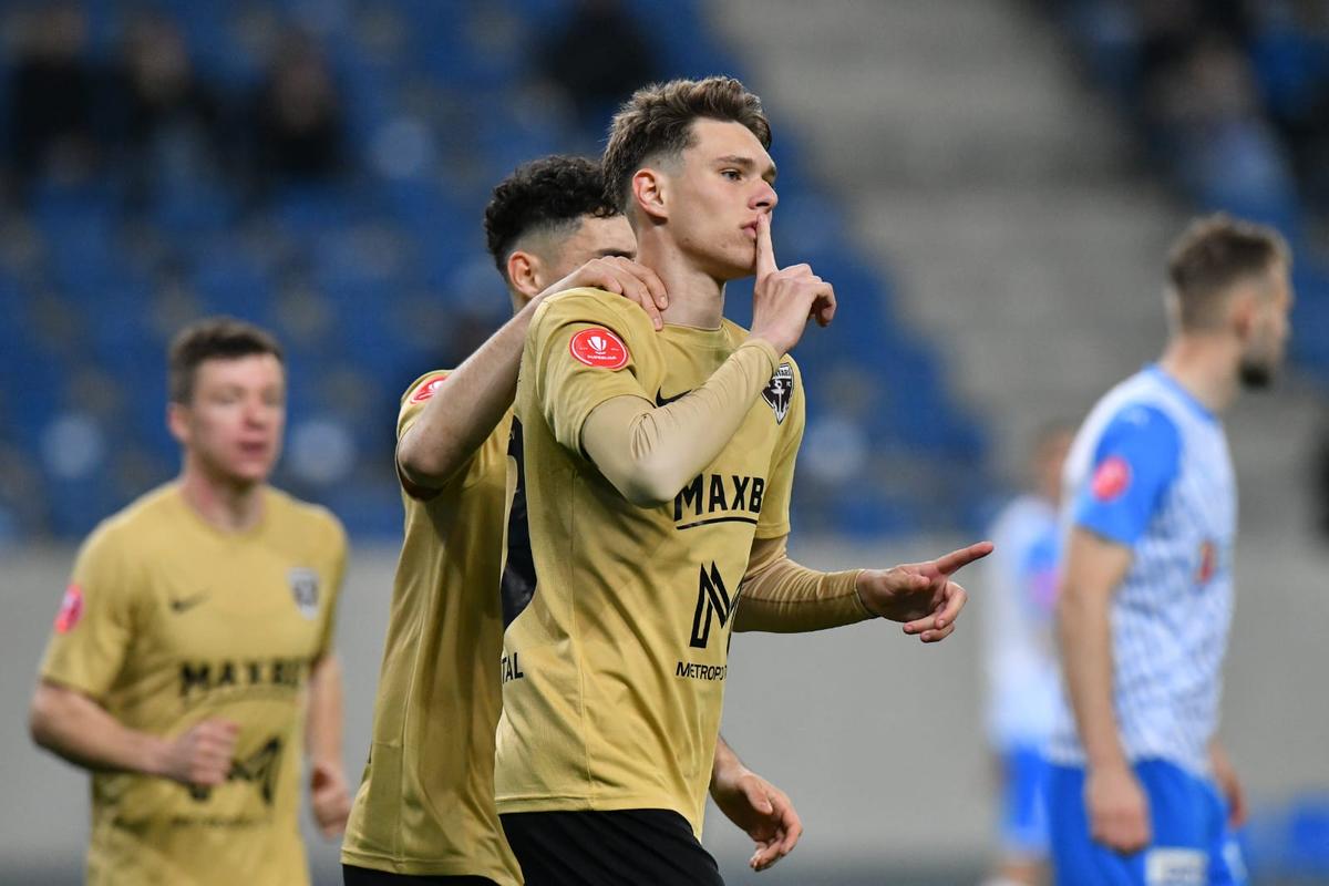 Moment controversat în Universitatea Craiova - Voluntari » Verdictul lui Marius Avram: „De asta e diferit față de eliminarea lui Nana Antwi”