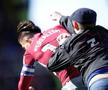 Grealish, lovit de un suporter în Aston Villa - Birmingham