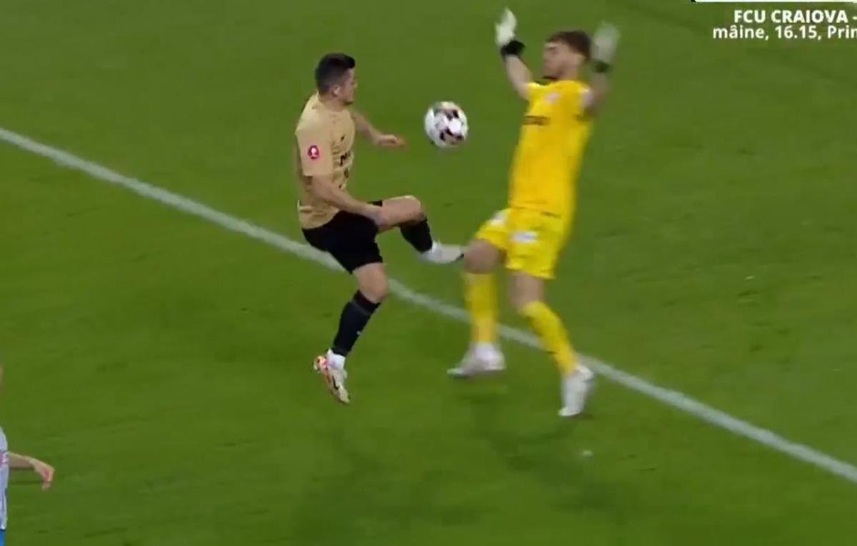 Anzor și Bancu, gafe de cascadorii râsului în Universitatea Craiova - FC Voluntari
