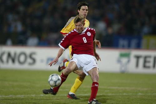 Jon Dahl Tomasson, pe 29 martie 2003, la  România - Danemarca 2-5, pe „Lia Manoliu” Foto: Cristi Preda