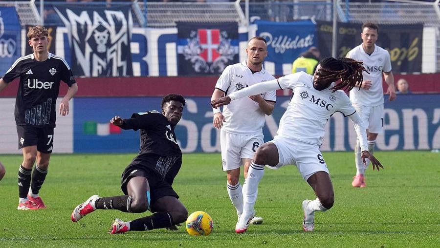 Pierdere gravă pentru Antonio Conte » Ce jucător îi va lipsi lui Napoli sâmbătă în derbyul pentru titlu cu Inter!